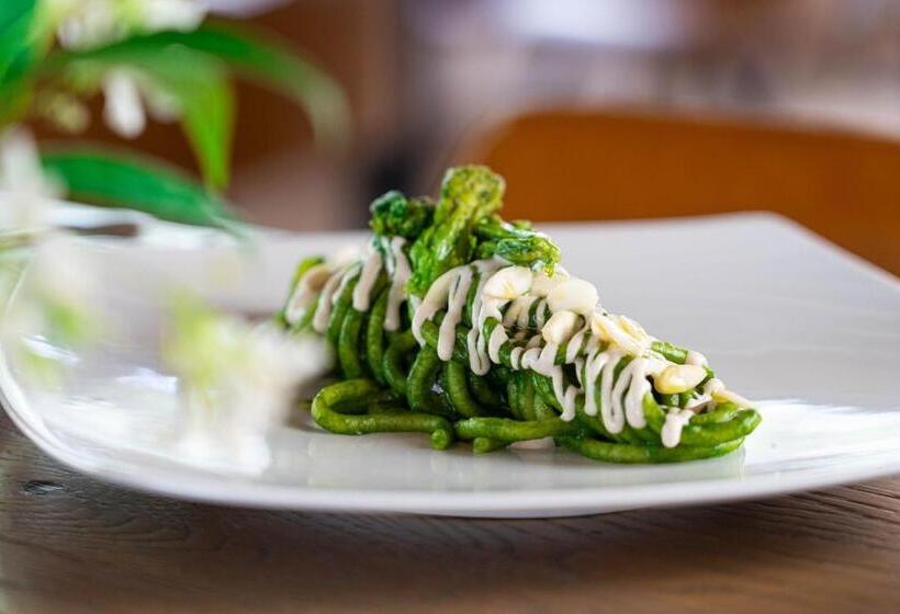 Отель Agriturismo Il Cavallino Saturnia