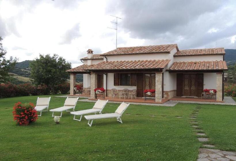 Отель Agriturismo Il Cavallino Saturnia