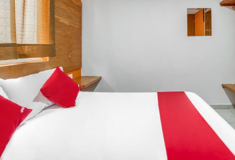 هتل Familiar Tollan