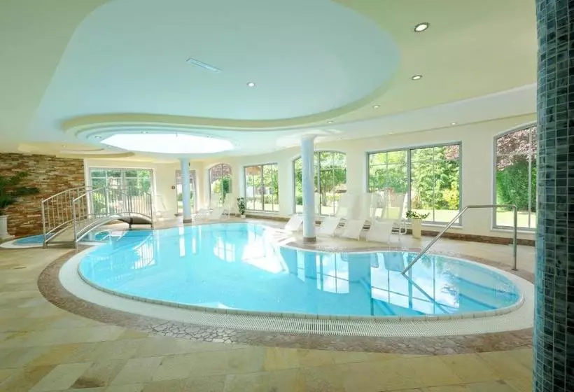 ホテル Herrschaftstaverne