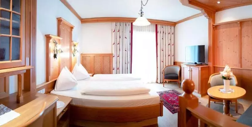 ホテル Herrschaftstaverne