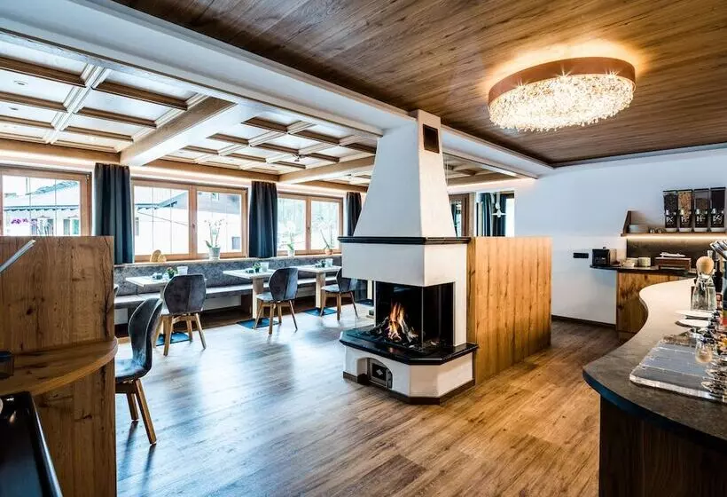 ベッドアンドブレックファースト Garni Hotel And Apartments Wildbach