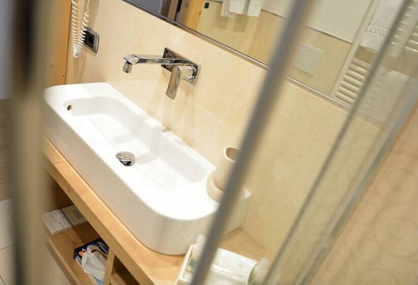 ベッドアンドブレックファースト Garni Hotel And Apartments Wildbach