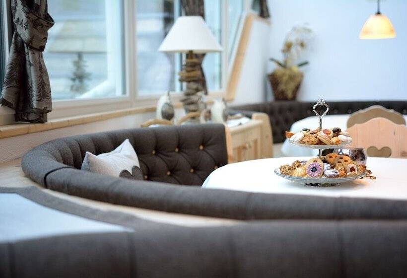 ベッドアンドブレックファースト Garni Hotel And Apartments Wildbach