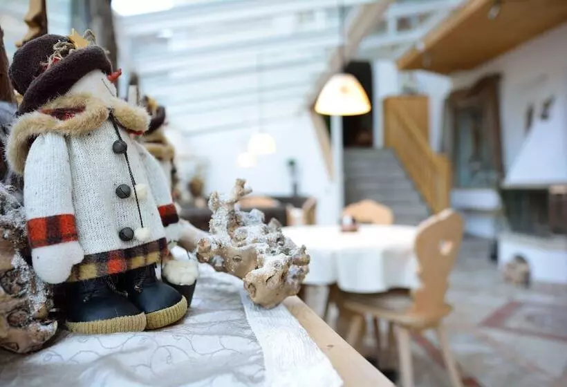 ベッドアンドブレックファースト Garni Hotel And Apartments Wildbach