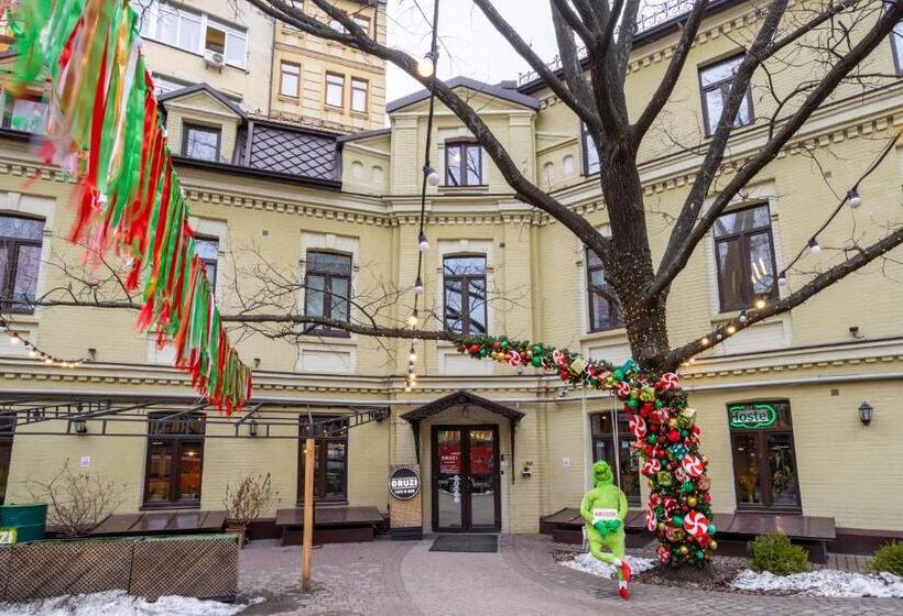 Dream Hostel Kyiv