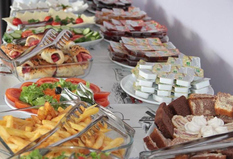 ホテル Grand Konak