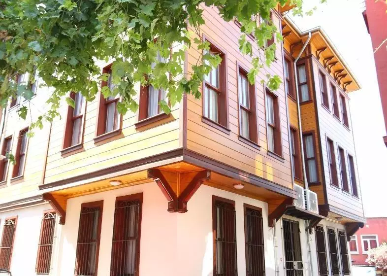 هتل Grand Konak