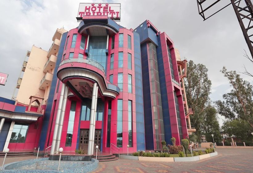 ホテル Capital O 40539  Triputi