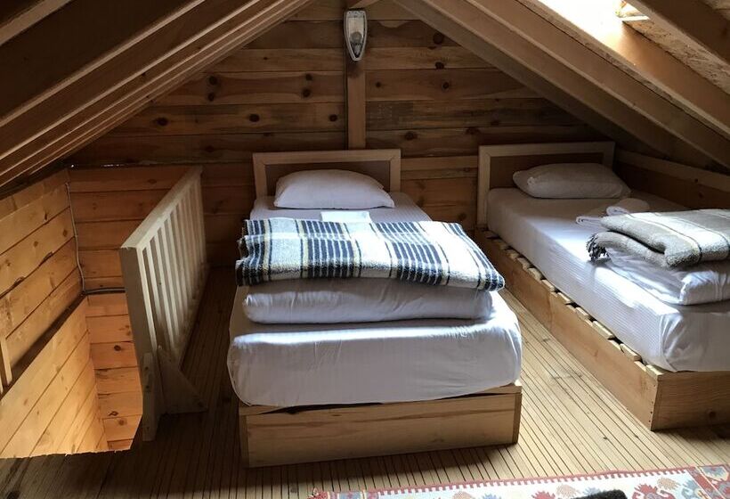 בית מלון כפרי Pilita Bungalov & Restaurant