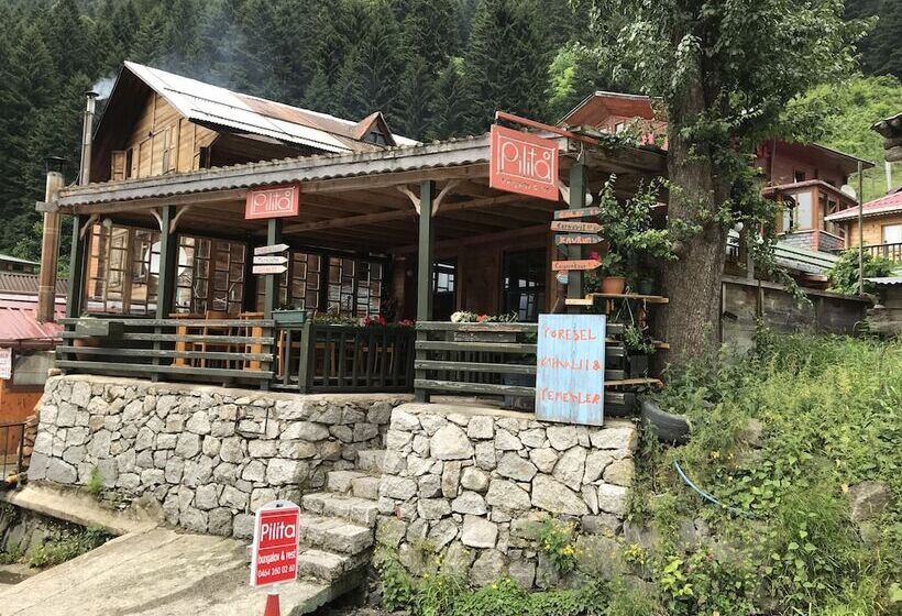 בית מלון כפרי Pilita Bungalov & Restaurant