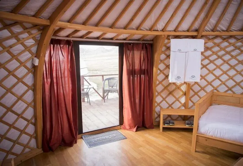 هتل Terelj Star Resort   Campsite
