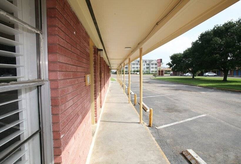 فندق على الطريق Royal Inn