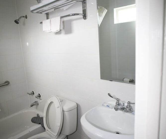 فندق على الطريق Royal Inn