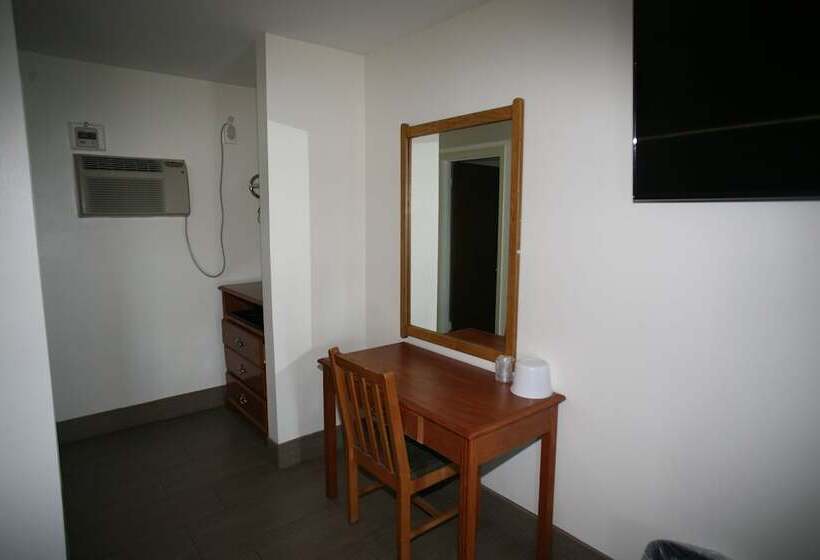 فندق على الطريق Royal Inn