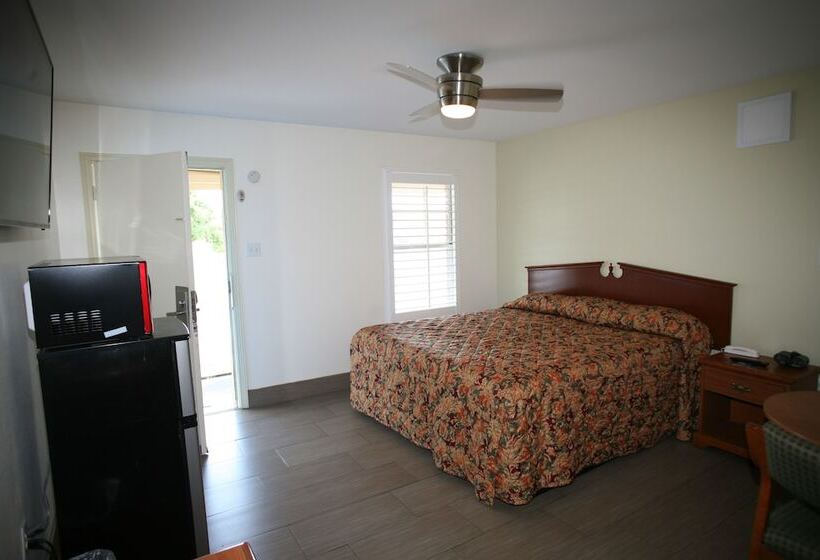 فندق على الطريق Royal Inn