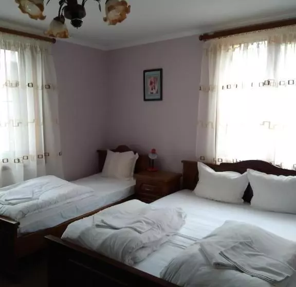 Majatalo Guest House Todorini Kashti