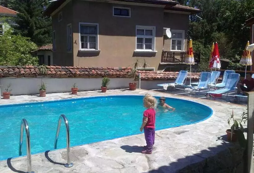 Majatalo Guest House Todorini Kashti