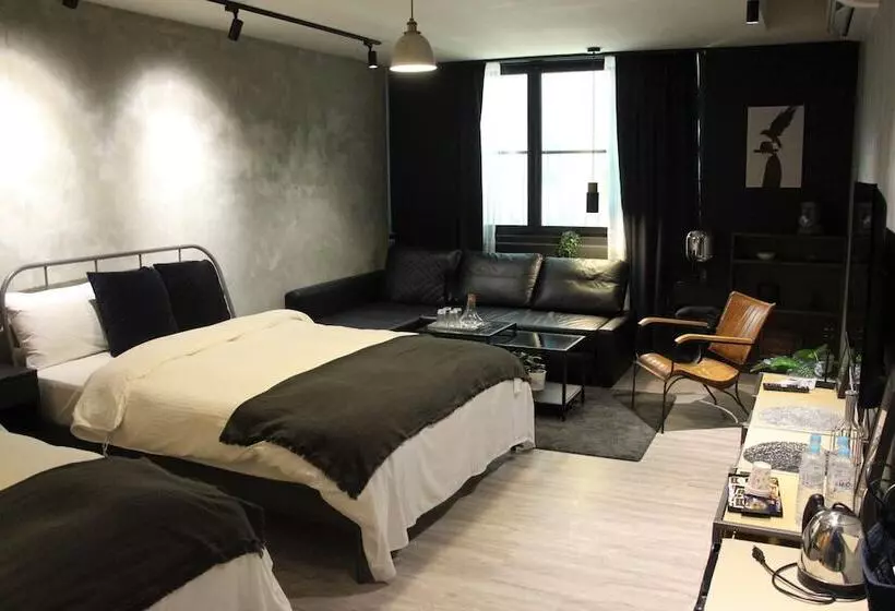پانسیون 好趣旅店 How Chill Inn
