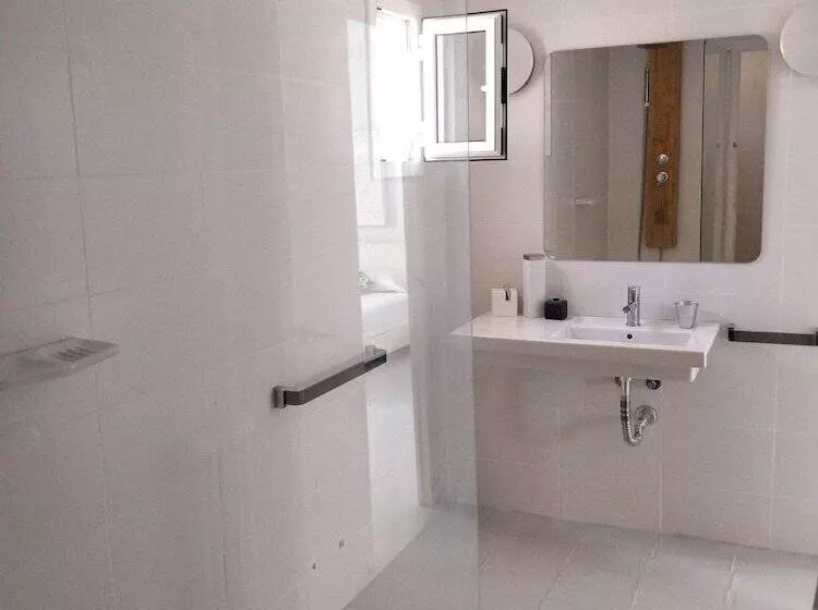 Majatalo Magnificent Villa Mas Garba