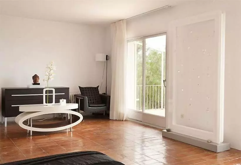 Majatalo Magnificent Villa Mas Garba