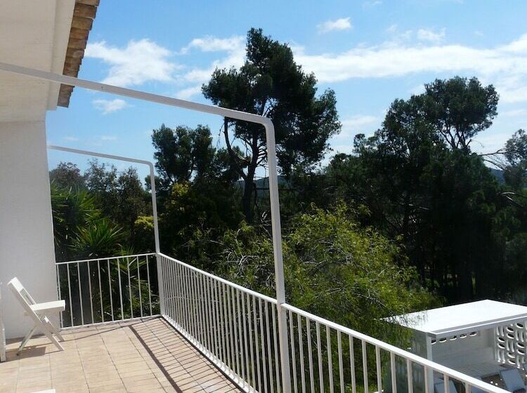 פנסיון Magnificent Villa Mas Garba