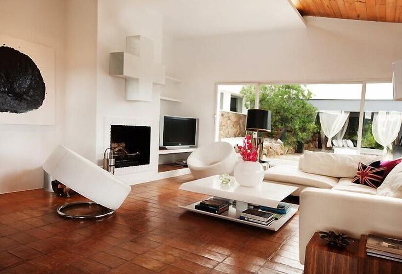 פנסיון Magnificent Villa Mas Garba