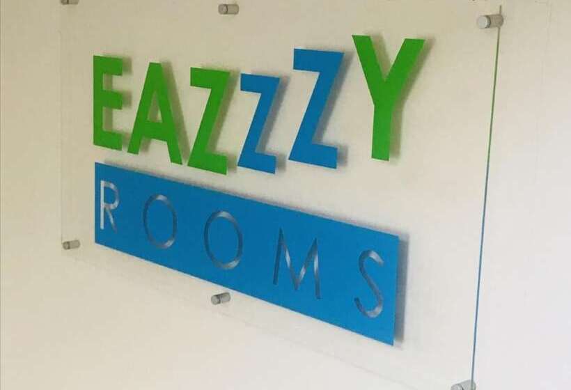 ホテル Eazzzy Rooms Corby