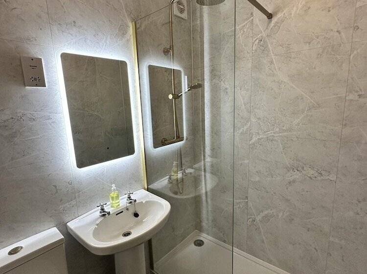 Hotel Herrislea House