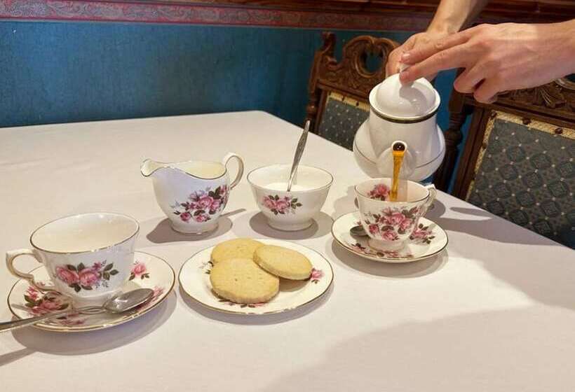 Hotel Herrislea House