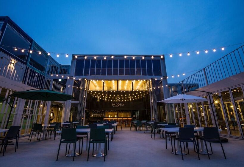 Hotel Parotia Waterhouse