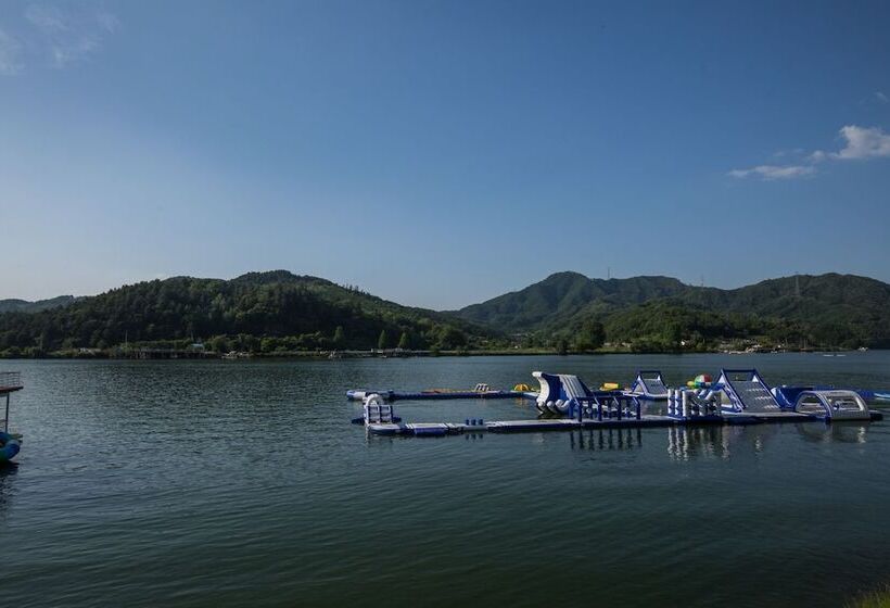 Hotel Parotia Waterhouse