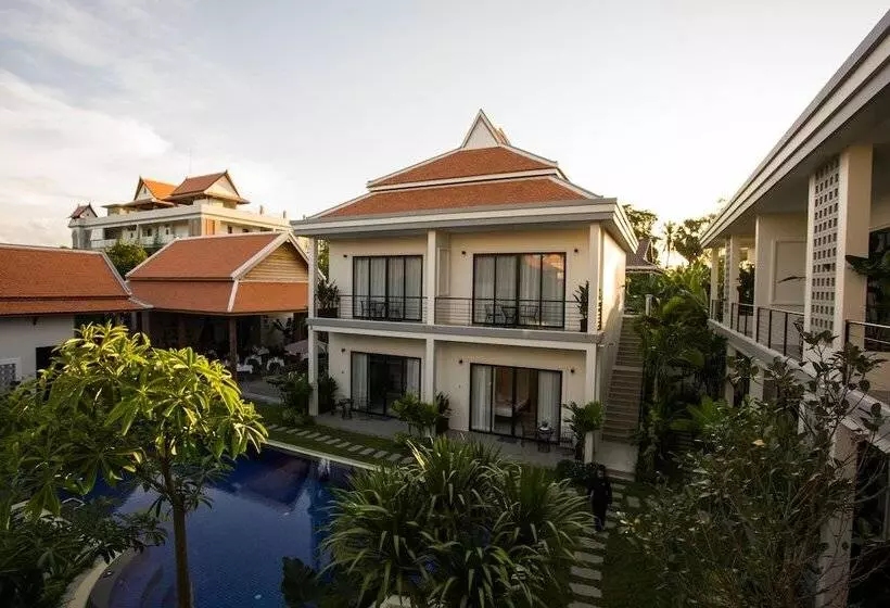 هتل Pavillon D Angkor & Spa