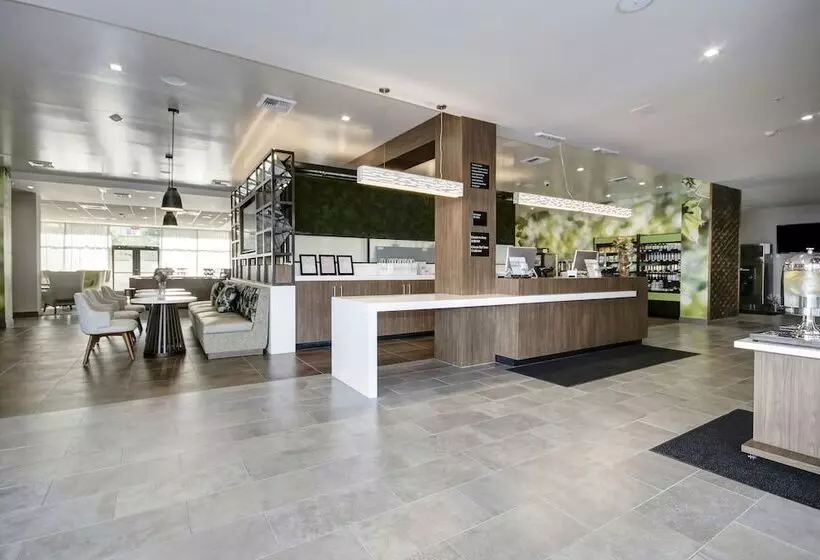 Hotelli Wyndham Garden Sacramento Airport Natomas