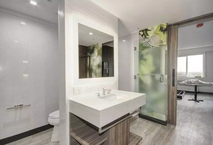 Hotelli Wyndham Garden Sacramento Airport Natomas