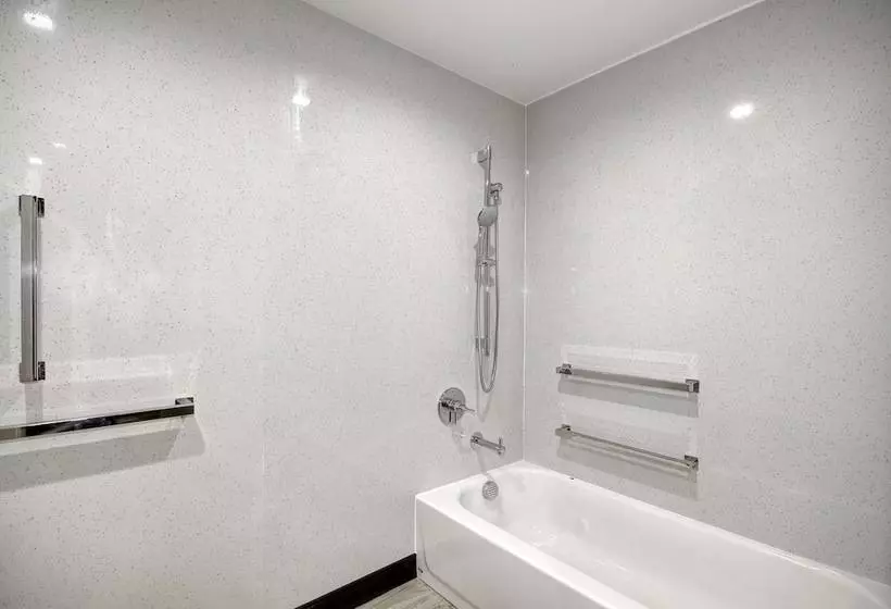 Hotelli Wyndham Garden Sacramento Airport Natomas