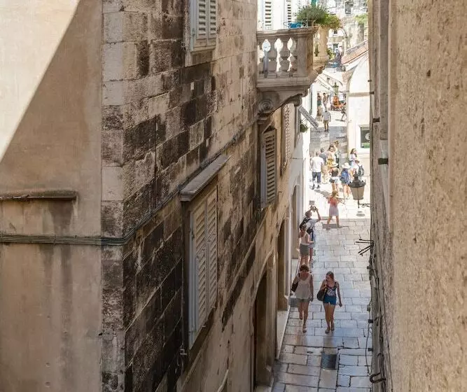 Pensió Princ Heritage Rooms