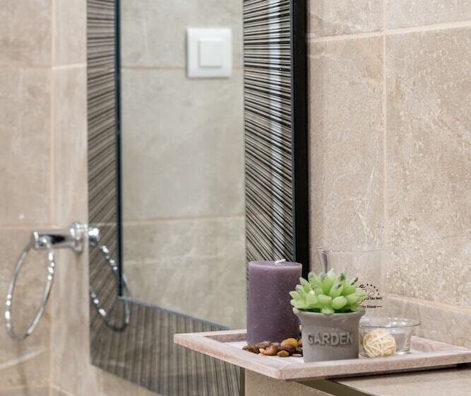 פנסיון Princ Heritage Rooms