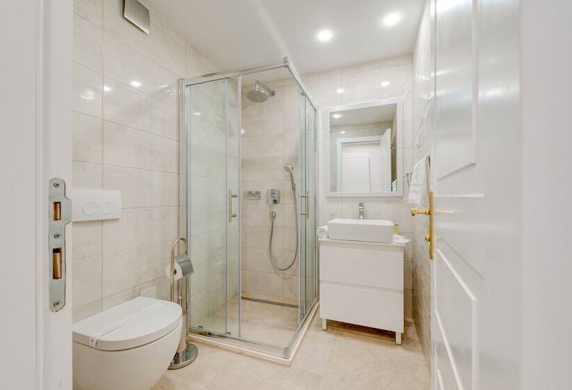 פנסיון Princ Heritage Rooms