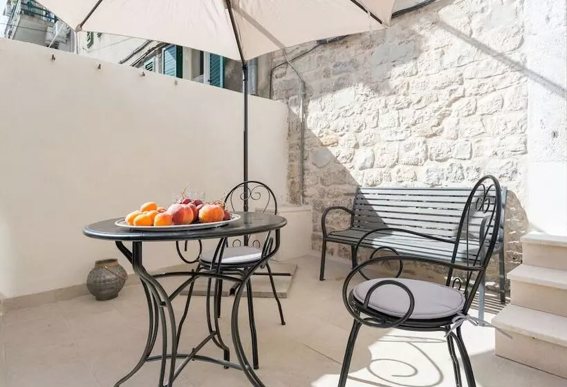 Pensió Princ Heritage Rooms