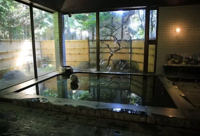 旅館 Nanaougi