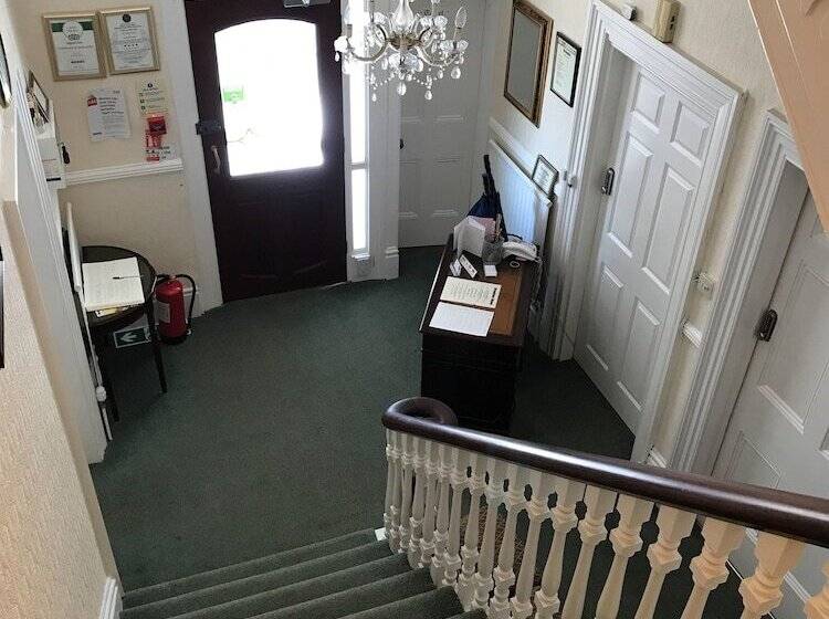 The Beaches Family B&b