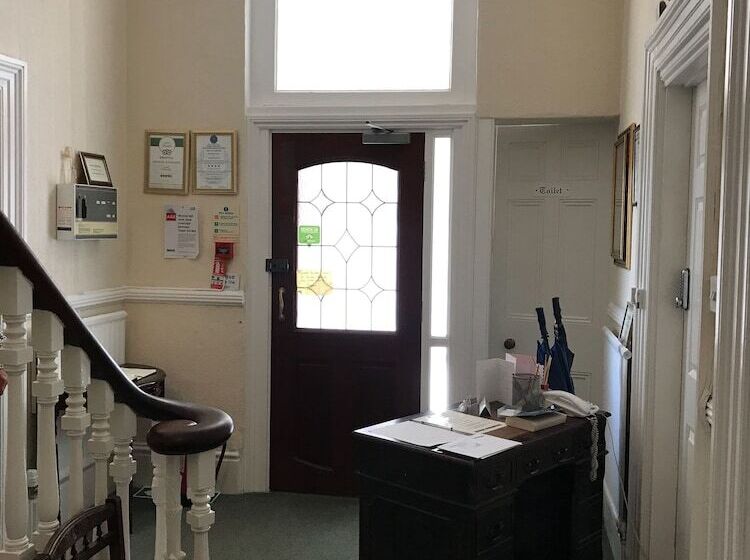 The Beaches Family B&b