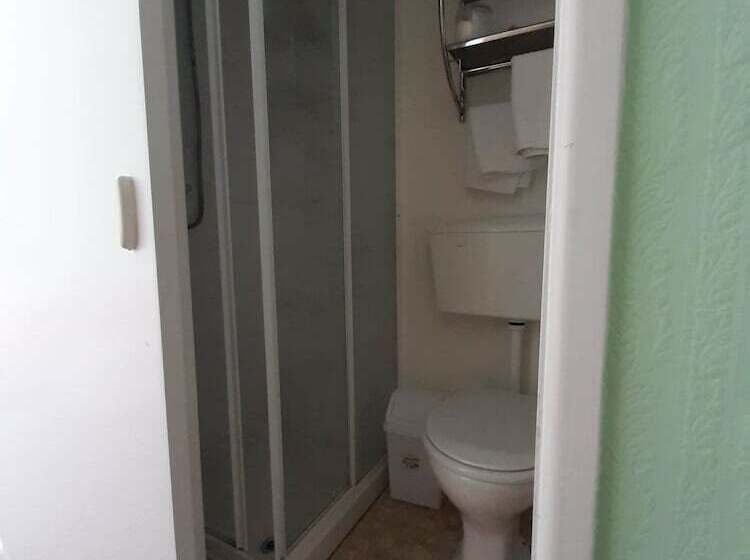 The Beaches Family B&b