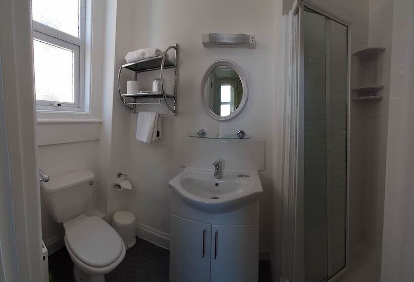 The Beaches Family B&b