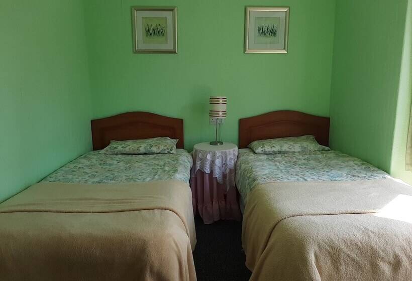 The Beaches Family B&b