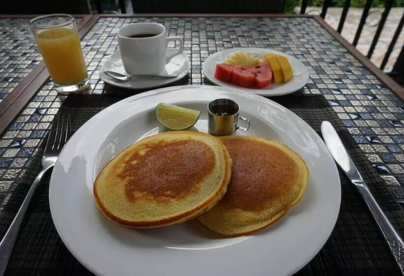 ユースホステル The Local Time Village