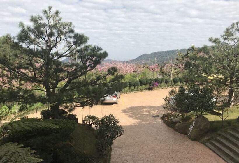 تختخواب و صبحانه Ji Ye Leisure Land