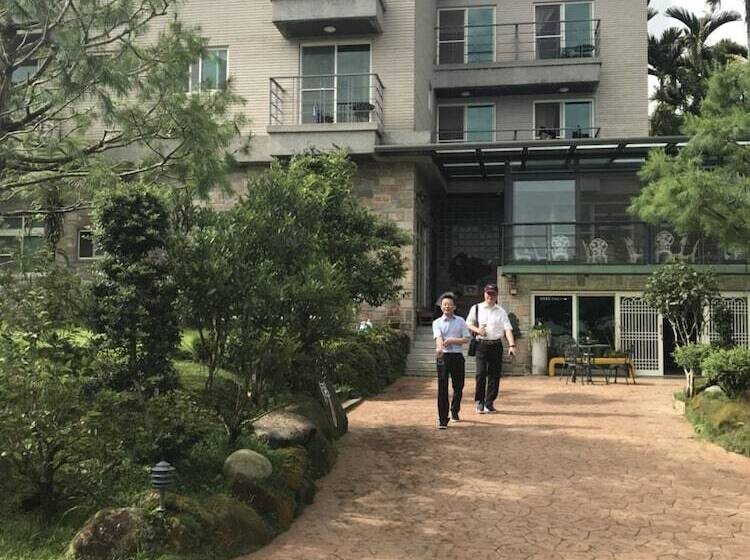 تختخواب و صبحانه Ji Ye Leisure Land