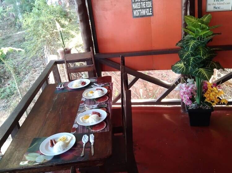 El Nido Corner Pension And Restaurant